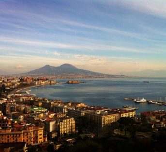 Napoli, tra arte e tradizioni gastronomiche