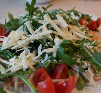Rucola: insalate, carpaccio e non solo
