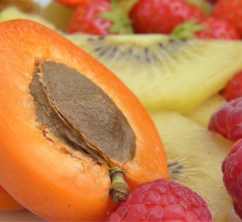 Albicocche, le amiche della tintarella