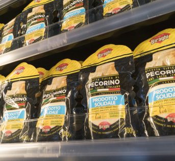 Arriva il primo Pecorino Solidale che sostiene i pastori sardi