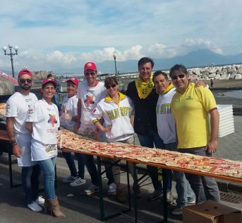 A Napoli, una pizza da guinness a sostegno della candidatura Unesco