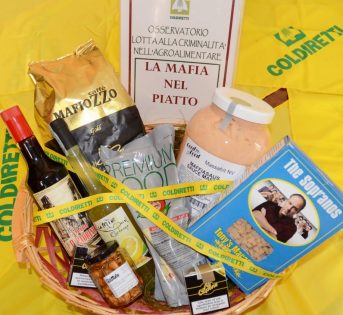 Gli italiani dicono no ai luoghi comuni su cibo e mafia