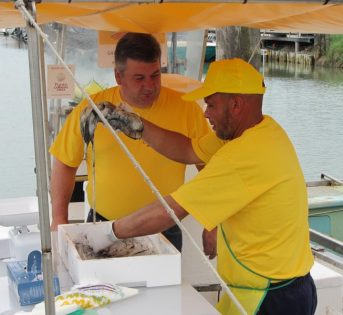 A Marano Lagunare la prima vendita diretta di pesce d’Italia