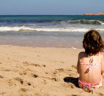 Cosa far mangiare ai bambini al mare con un occhio alla digestione