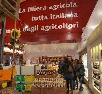 A Caravaggio il primo concept store rurale