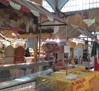 A Roma si estende la protesta dal mercato contadino al web