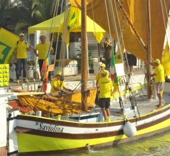 E le pesche arrivarono dal mare
