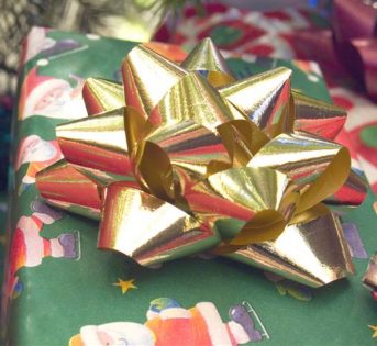 Natale, per molti italiani i regali sono last minute