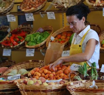 Spesa, il decalogo salva freschezza