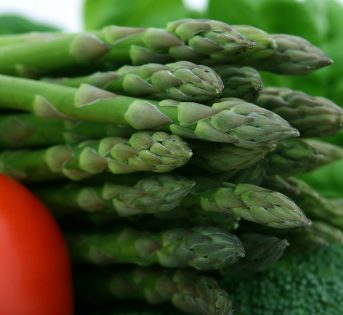 Primizie di primavera nei mercati romani