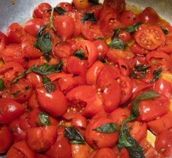 Piennolo Dop al profumo di canapa e conciato romano