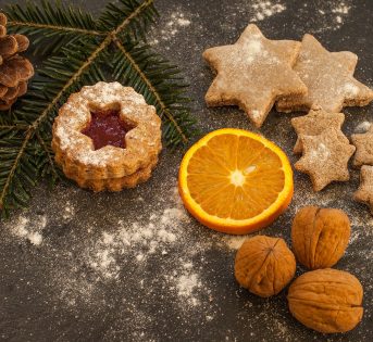 A Roma, arriva la Befana con le calze della tradizione