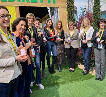 Vinitaly, è boom di giovani donne del vino