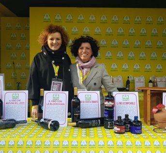 Vinitaly, da etichetta fieno a vino scomponibile. Ecco le novità del 2019