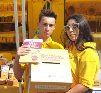 Consumi, oltre 2 milioni di italiani costretti alla mensa dei poveri