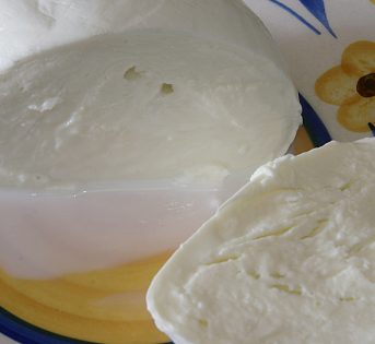 Mozzarella, storia di un amore