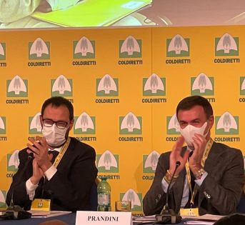 Consumi, firmati i decreti salva spesa