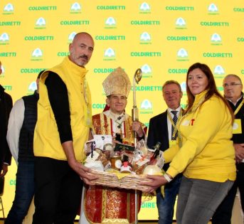 Villaggio Milano, da Spesa Sospesa 1 tonnellata di cibo ai più bisognosi