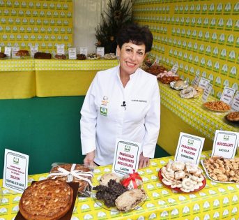 Natale, tornano i dolci locali in 6 case su 10