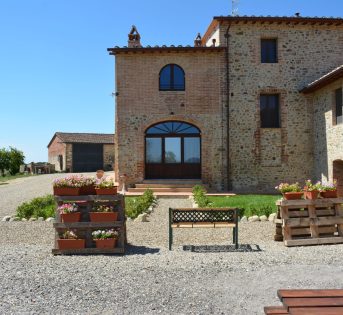 Capodanno, oltre 400mila a tavola in agriturismo