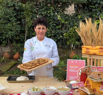 Pizza day: nelle case italiane vince la pizza fatta in casa, arriva quella contadina