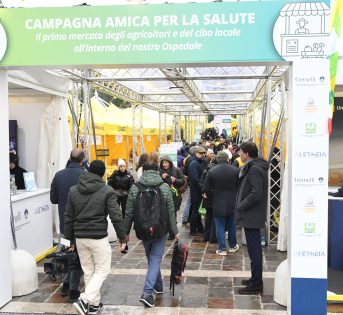 Al Policlinico Gemelli di Roma torna il mercato contadino di Campagna Amica
